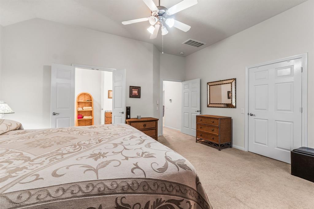 26 S Dylanshire Circle, Conroe, Texas image 12