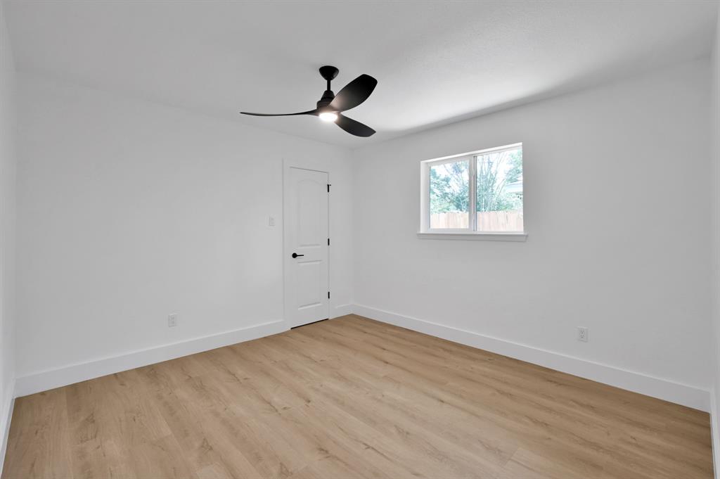 5015 Monteith Drive, Spring, Texas image 27