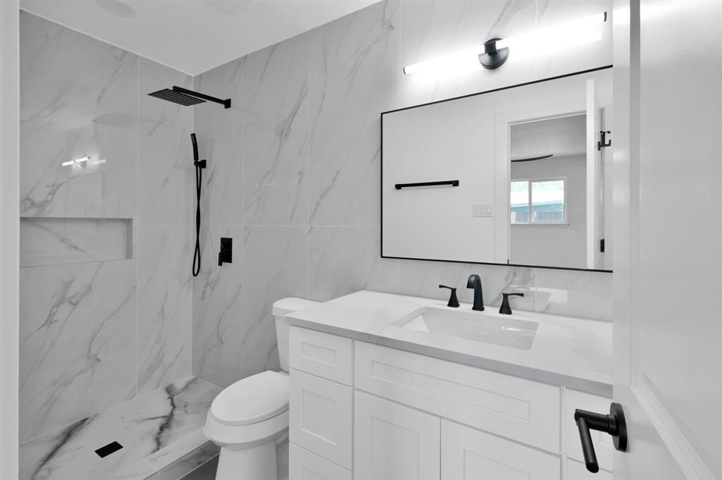 5015 Monteith Drive, Spring, Texas image 30