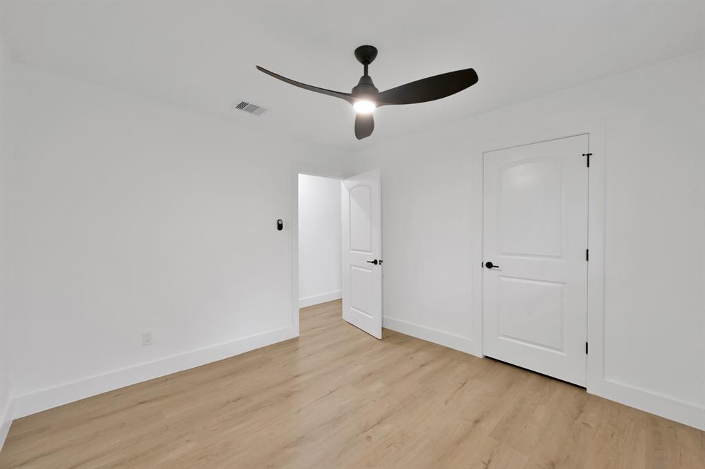 5015 Monteith Drive, Spring, Texas image 25