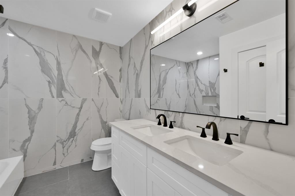 5015 Monteith Drive, Spring, Texas image 23