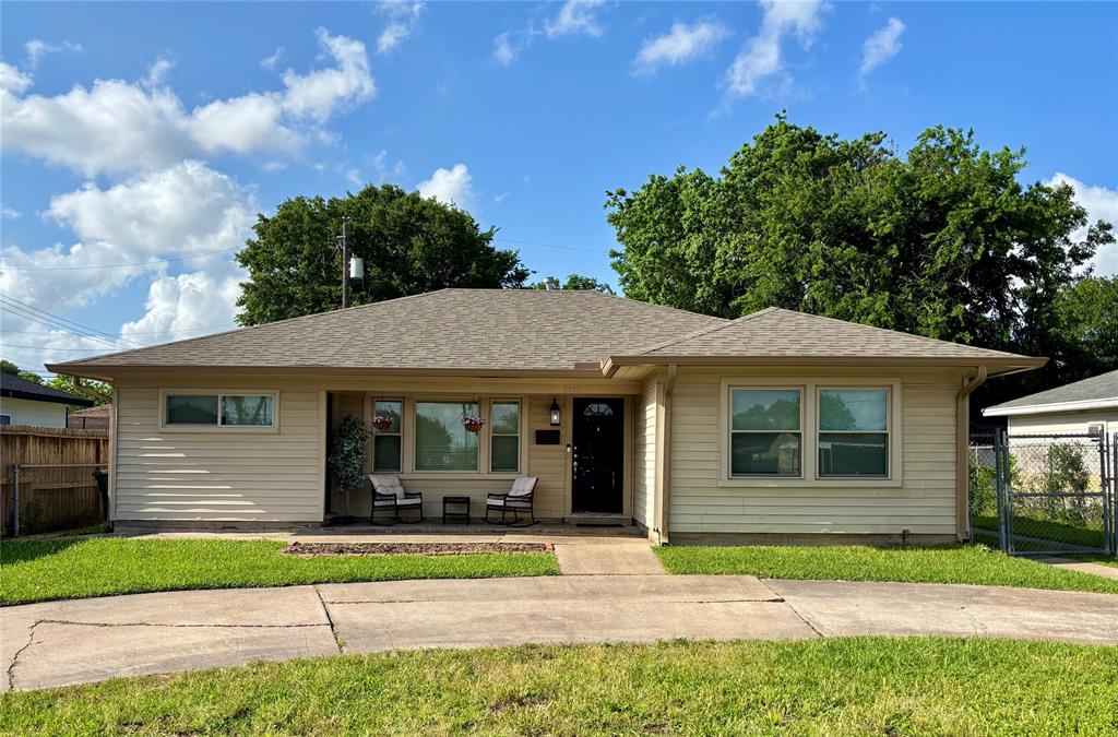 2103 Rosemead Drive, Pasadena, Texas image 1