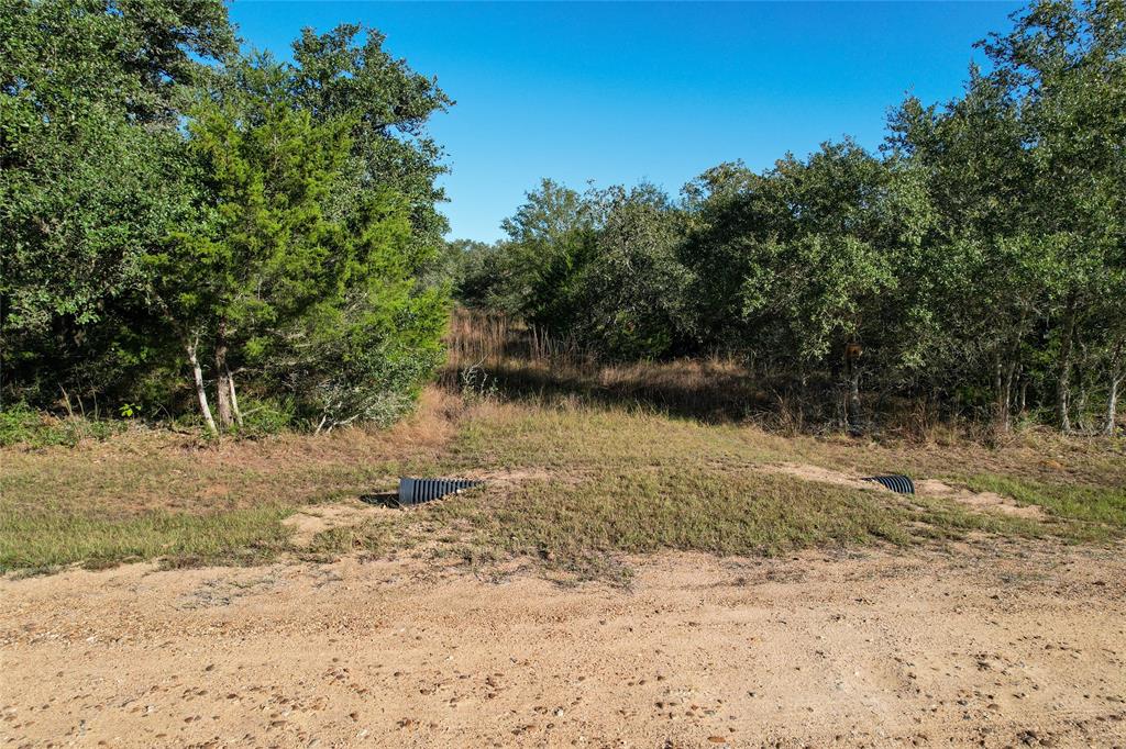 555 Private Road 1048, Hallettsville, Texas image 18