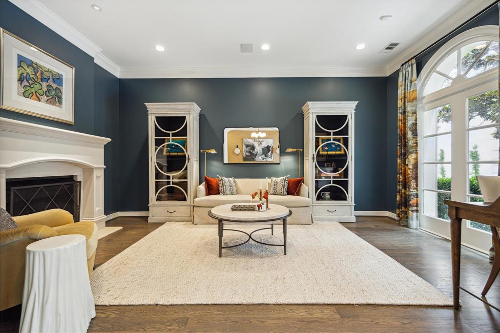 210 Park Laureate Drive