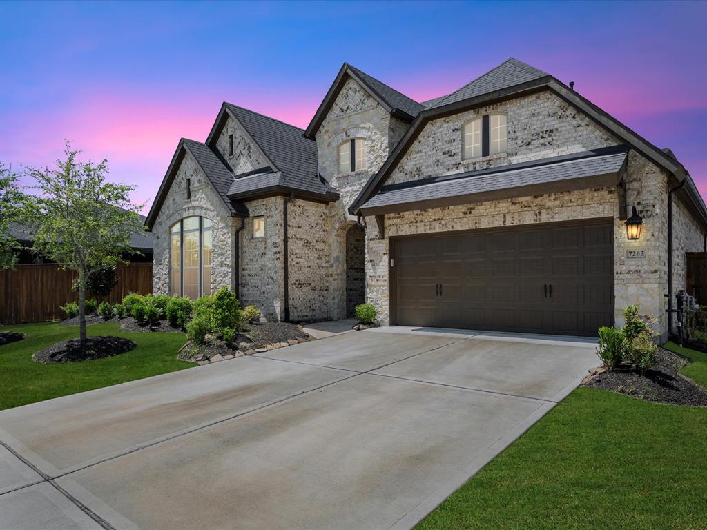 7262 Monarch Drive, Katy, Texas image 2