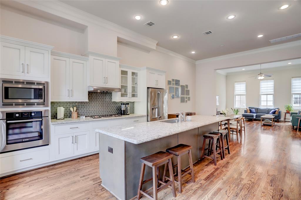 1348 W 25th Street