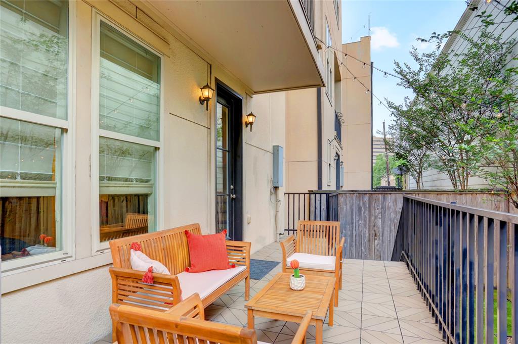 1348 W 25th Street