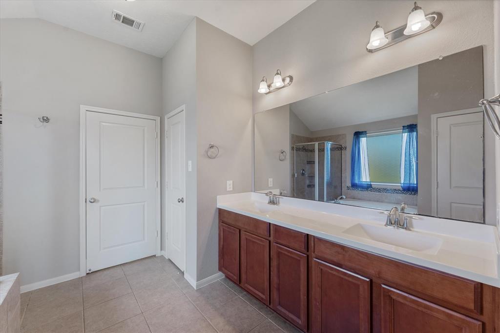 1703 Manchester Crossing Drive, Fresno, Texas image 35