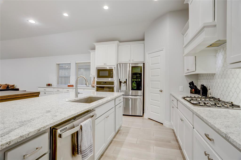 1630 Rosedale Drive, Missouri City, Texas image 10