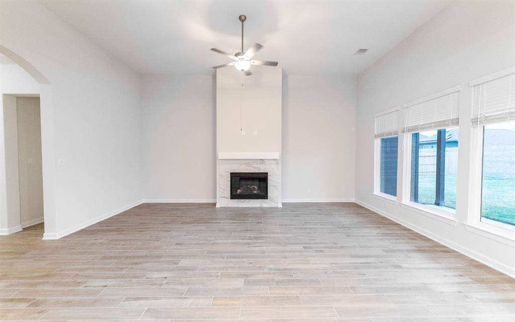 21218 Harbor Green Lane