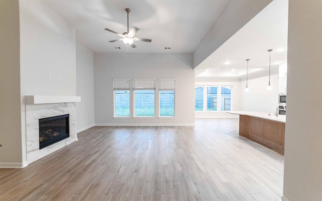 21218 Harbor Green Lane