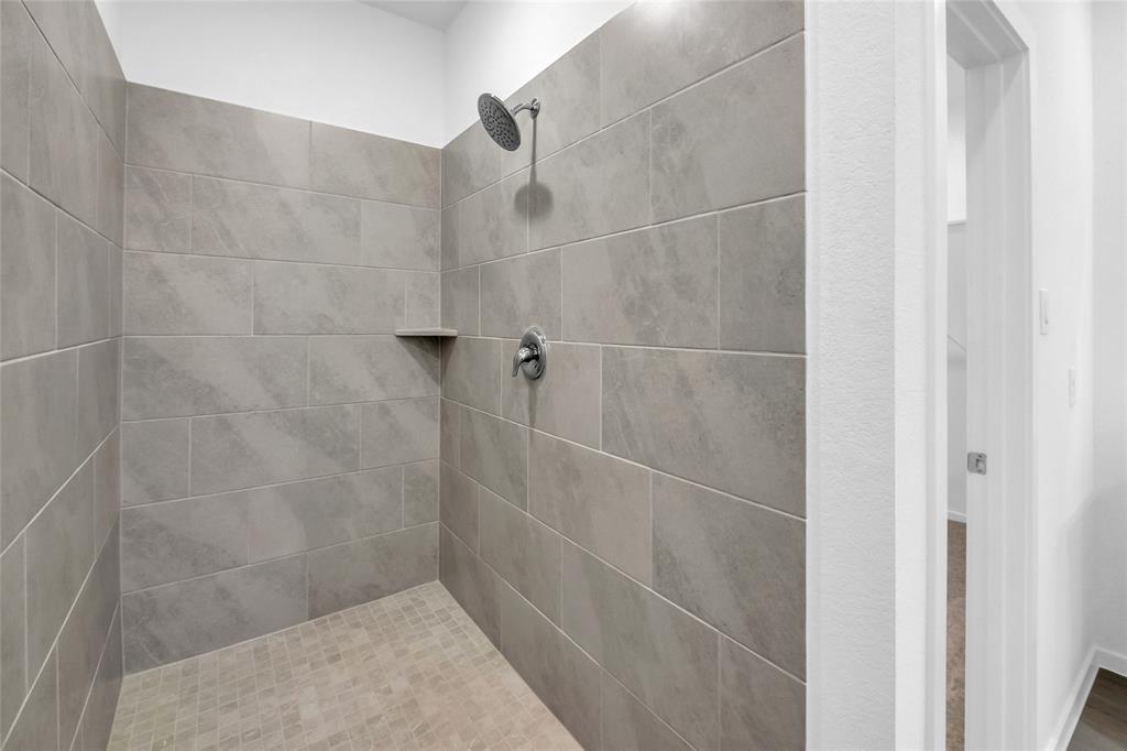 22007 Porto Cristo Drive, Hockley, Texas image 9