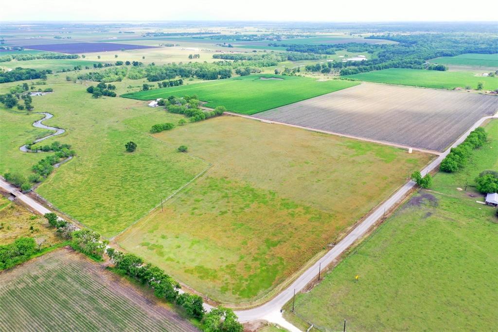 11593 Svoboda Road, Wallis, Texas image 3