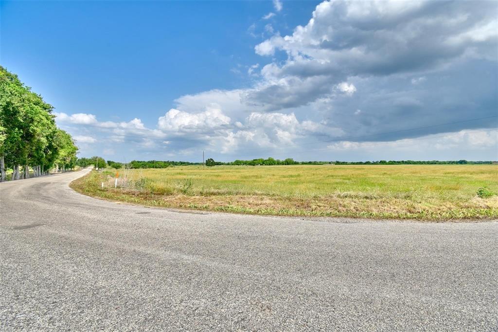 11593 Svoboda Road, Wallis, Texas image 10