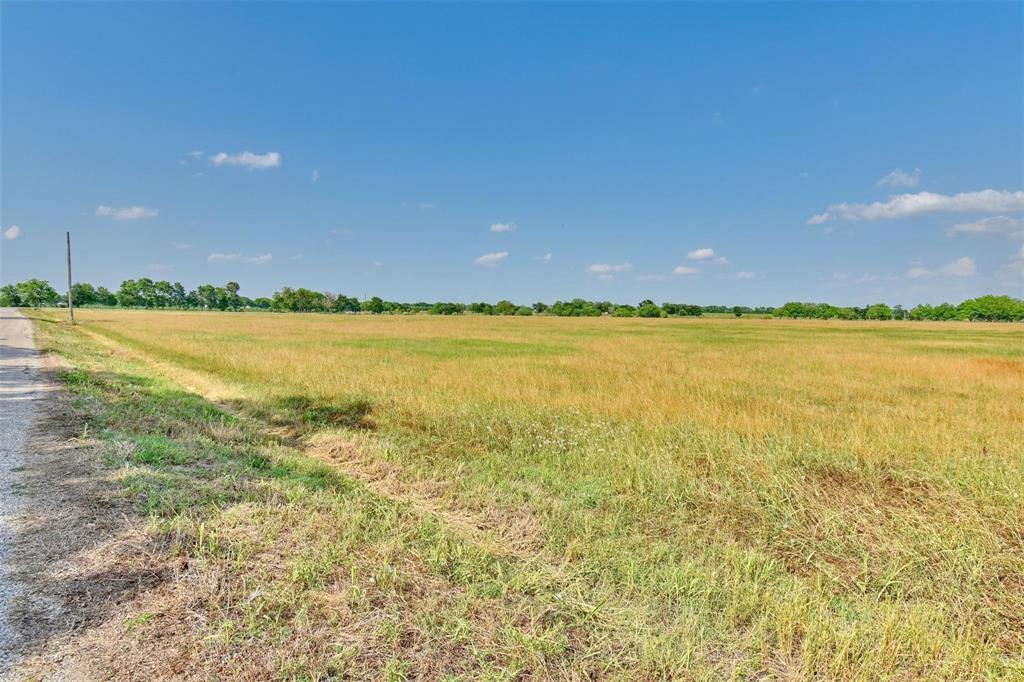 11593 Svoboda Road, Wallis, Texas image 8
