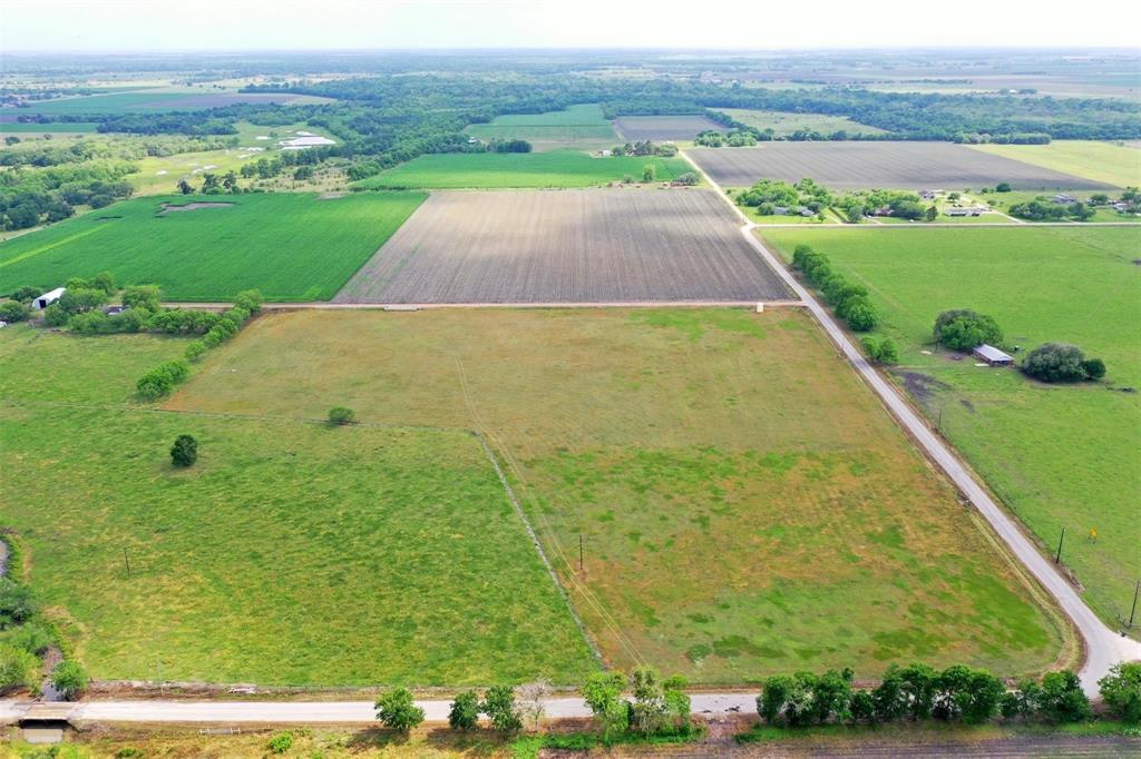 11593 Svoboda Road, Wallis, Texas image 4