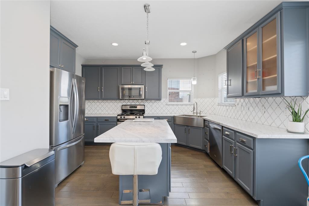 2505 Cypress Springs Court, Pearland, Texas image 27