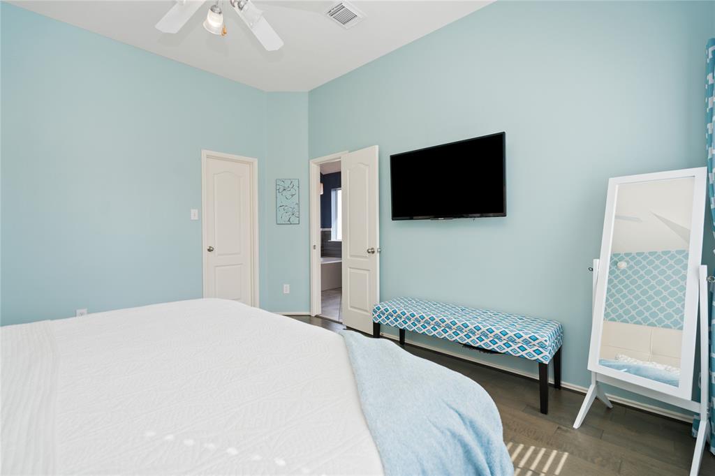 2505 Cypress Springs Court, Pearland, Texas image 17