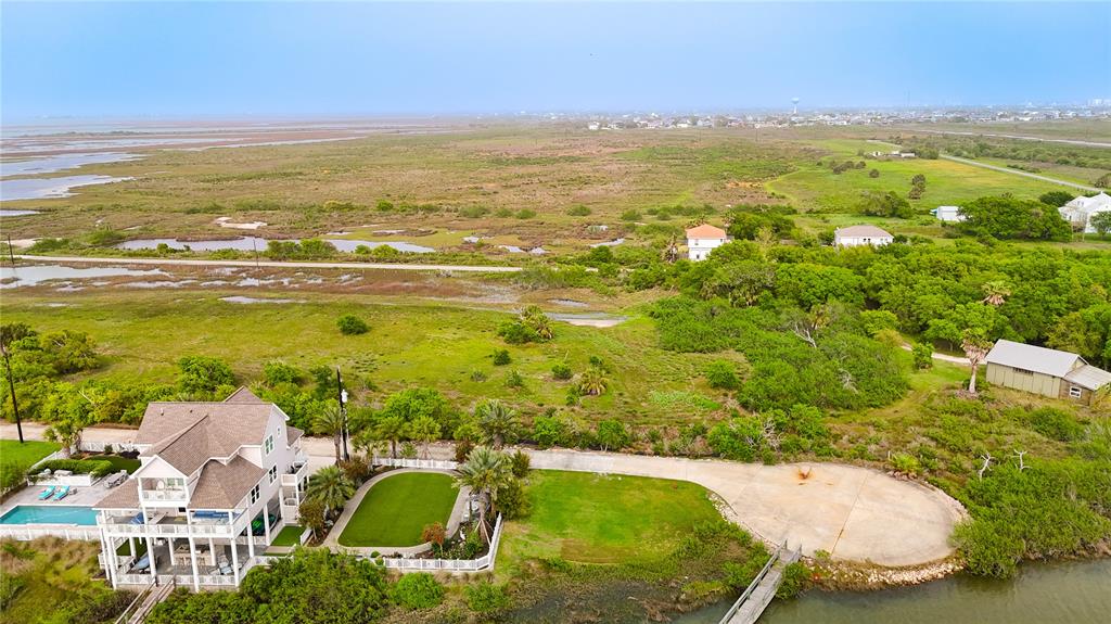 3322 Road Less Traveled, Galveston, Texas image 9