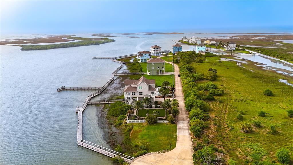 3322 Road Less Traveled, Galveston, Texas image 1