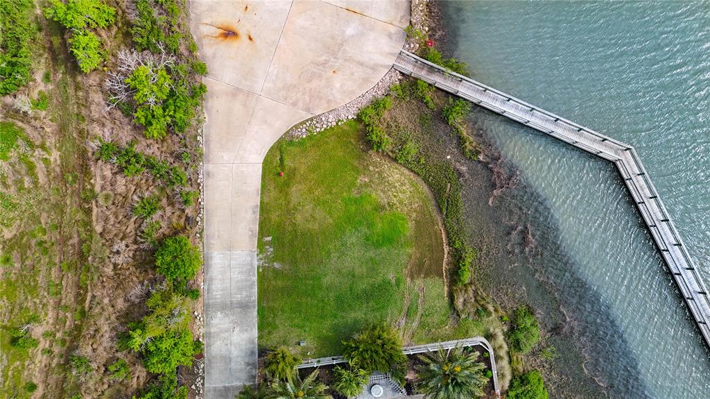 3322 Road Less Traveled, Galveston, Texas image 18