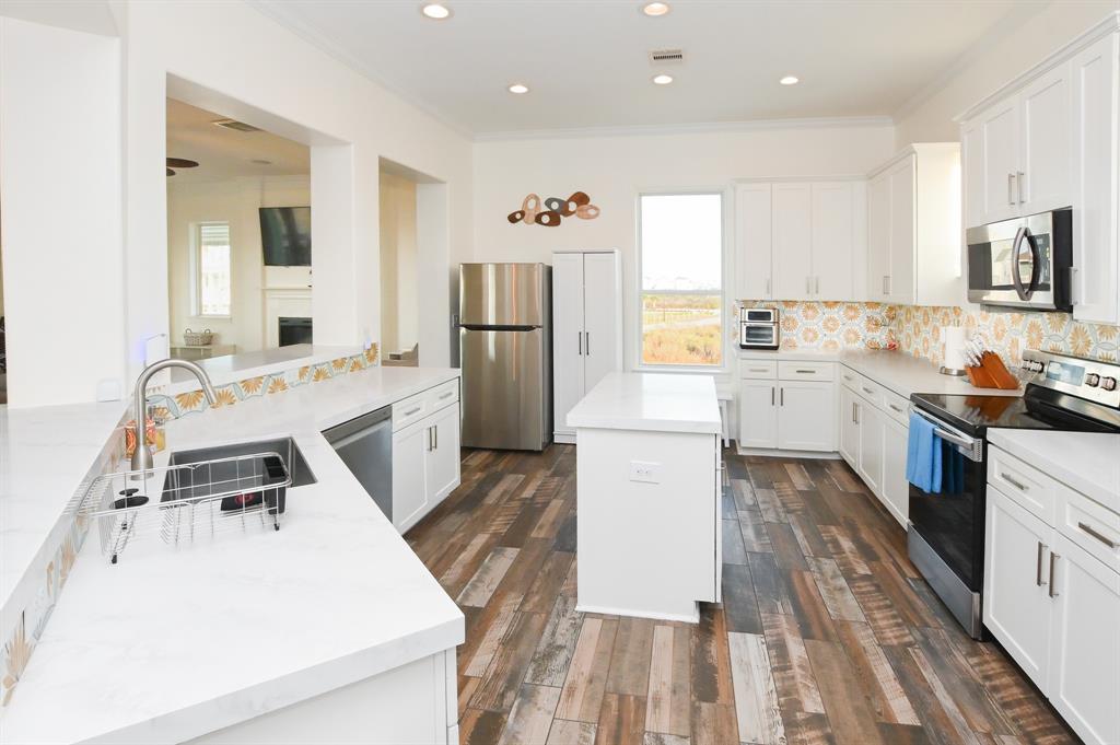 26119 Bay Breeze Drive, Galveston, Texas image 13