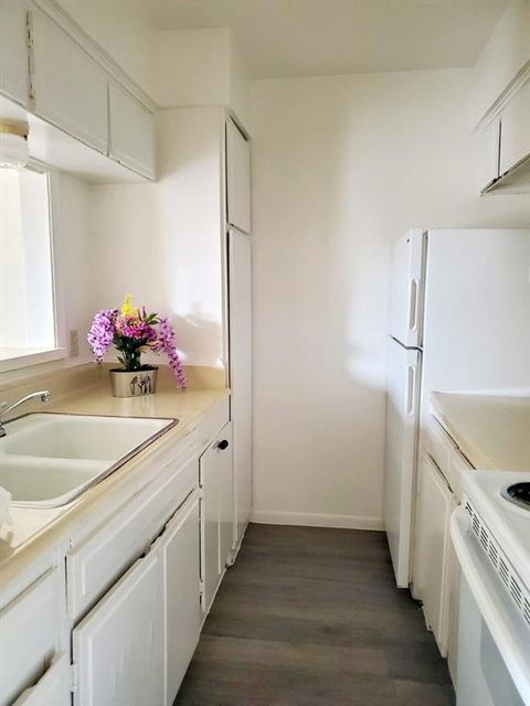 Photo of 3003 Broadway Street, Houston, TX 77017 (MLS # 20047033)