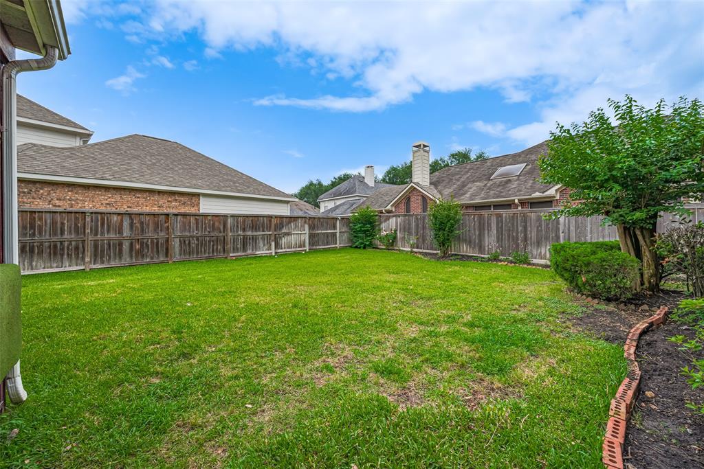 2727 Colonial Lakes Drive, Missouri City, Texas image 35