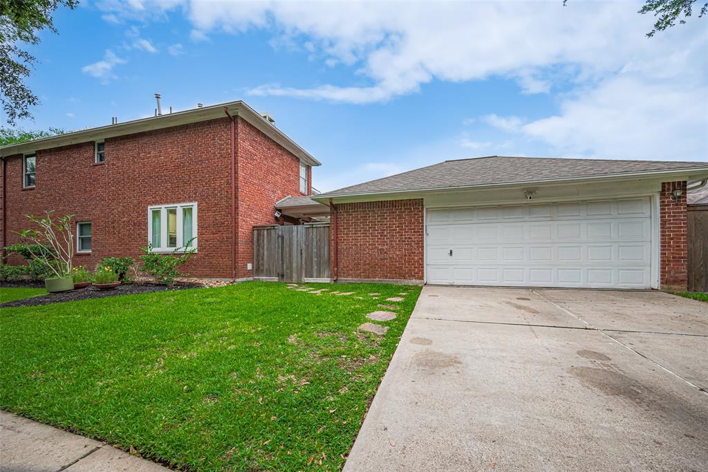 2727 Colonial Lakes Drive, Missouri City, Texas image 37