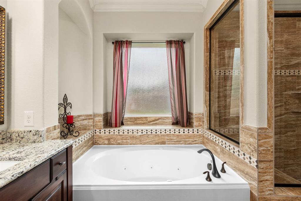 2118 Graystone Hills Drive, Conroe, Texas image 25