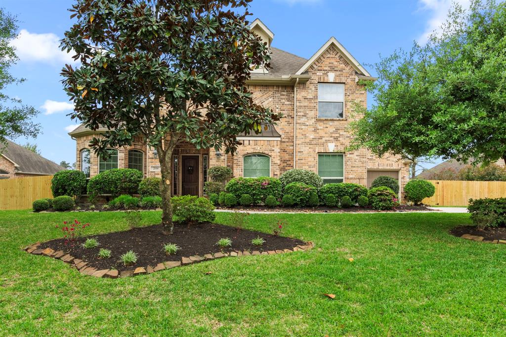 2118 Graystone Hills Drive, Conroe, Texas image 3