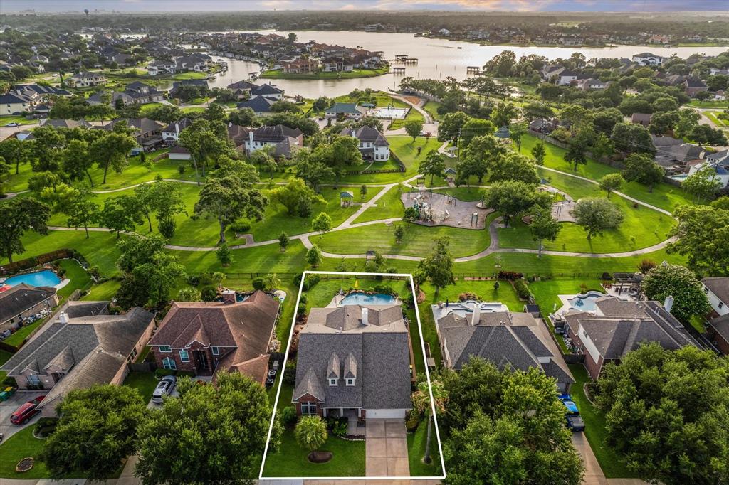 3732 Coral Reef Drive