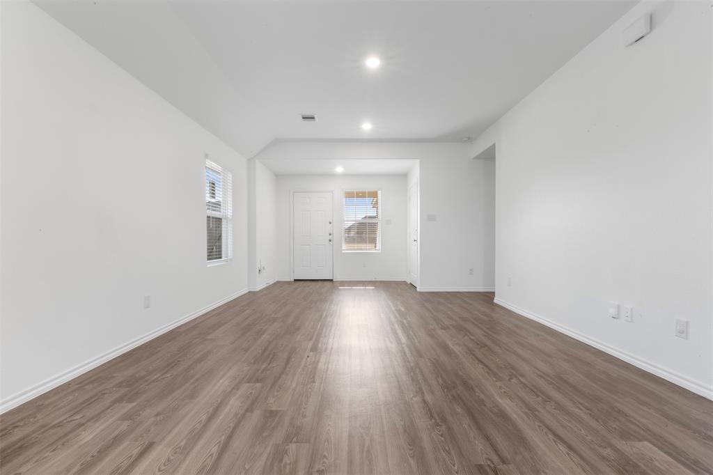 346 Pickwick Gardens Lane