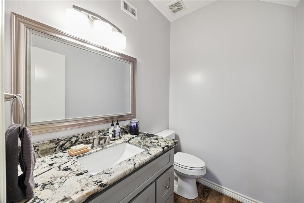 2612 Yupon Street, Houston, Texas image 11