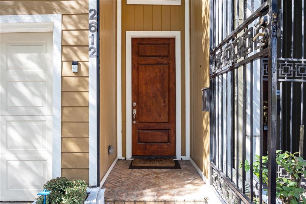 2612 Yupon Street, Houston, Texas image 24