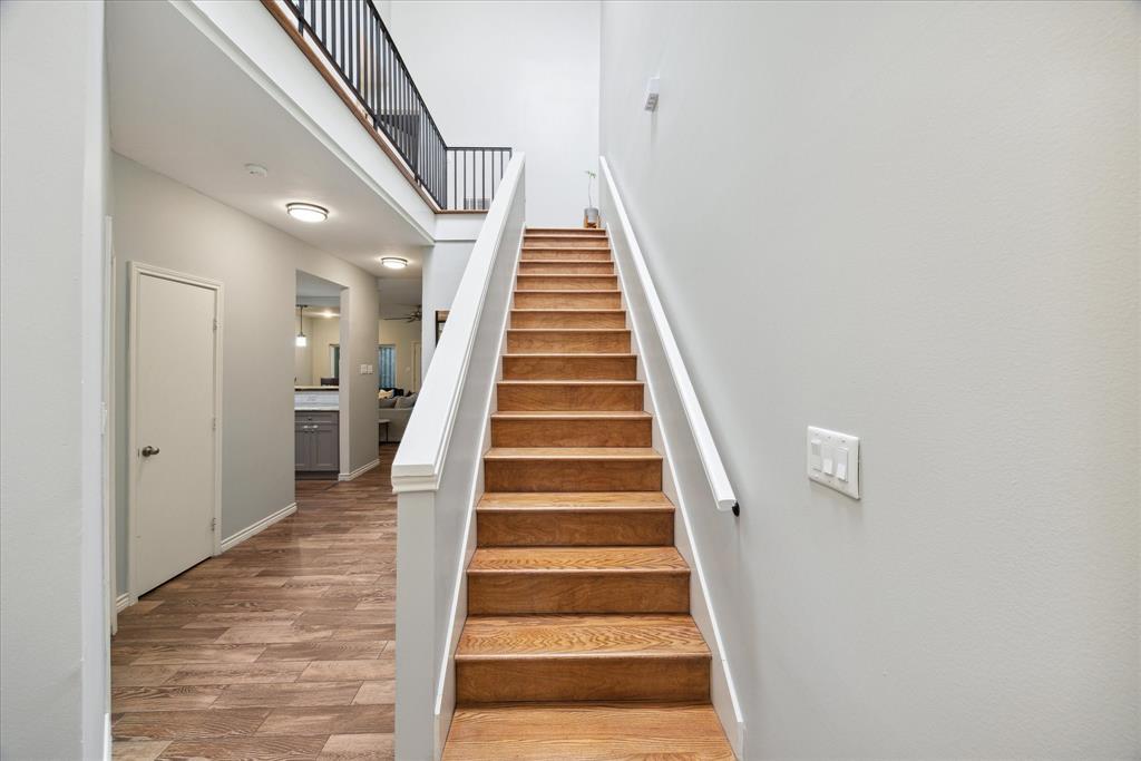 2612 Yupon Street, Houston, Texas image 6