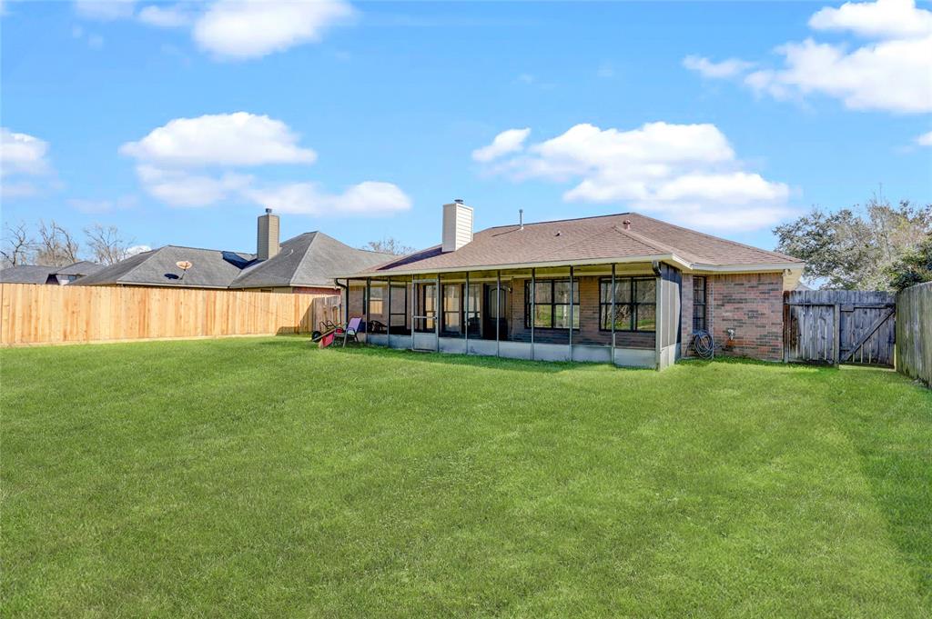 1004 Mockingbird Lane, Richwood, Texas image 10