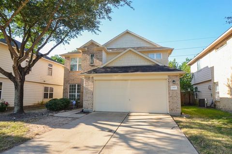 Photo of 13906 Tinsley Court, Houston, TX 77014 (MLS # 21710900)