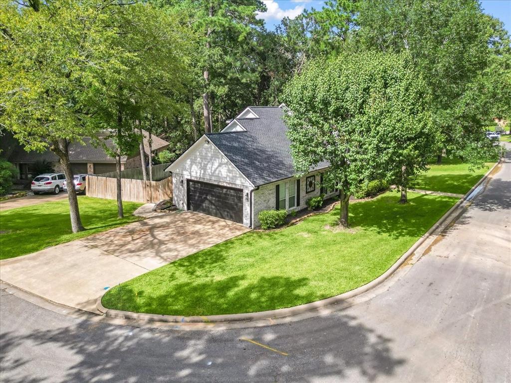 Photo 3 of 44 of 1812 Rollingwood Drive house