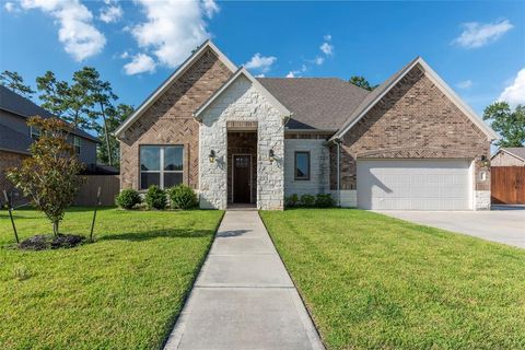 Photo of 18006 Ponte Vecchio Way, Houston, TX 77044 (MLS # 76321247) Photo of 18006 Ponte Vecchio Way, Houston, TX 77044 (MLS # 76321247)