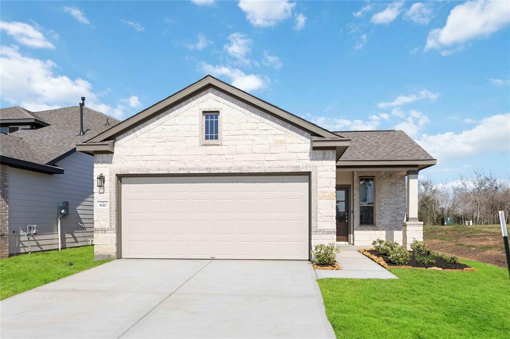 810 Tejas Village Parkway, Beasley, Texas image 2