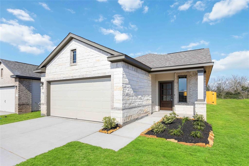 810 Tejas Village Parkway, Beasley, Texas image 1
