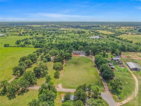 Photo of 1110 Cr 439, Dime Box, TX 77853 (MLS # 96315140)