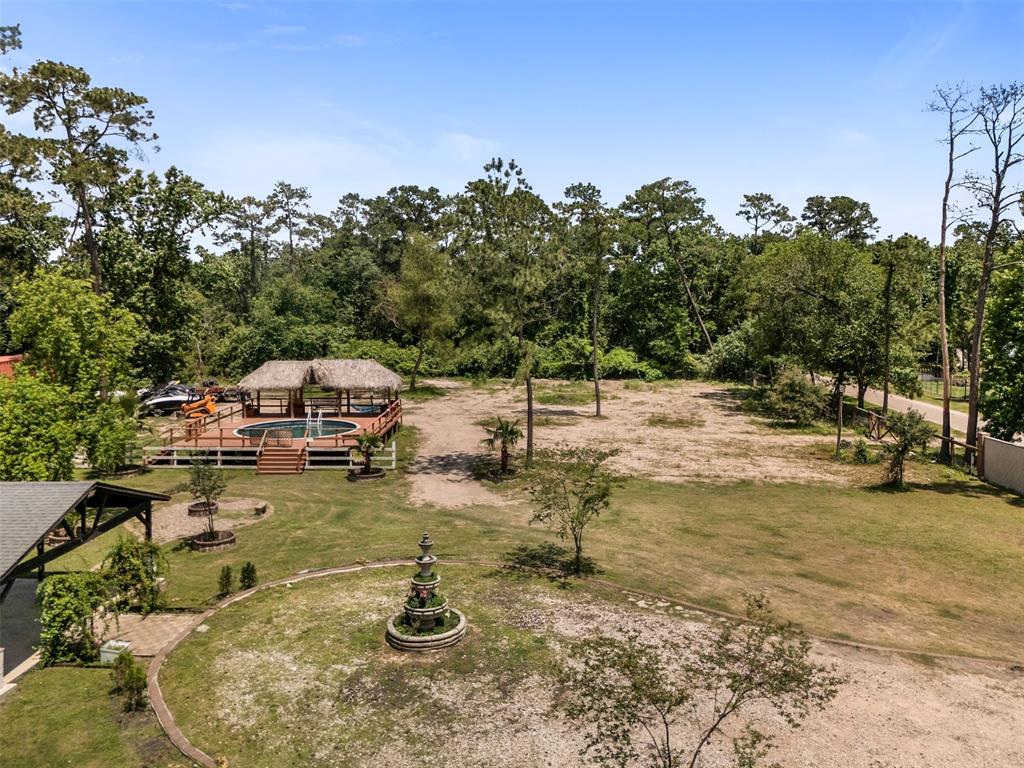 1302 Cherry Ln Ln, Crosby, Texas image 11