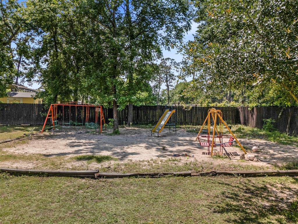 1302 Cherry Ln Ln, Crosby, Texas image 36