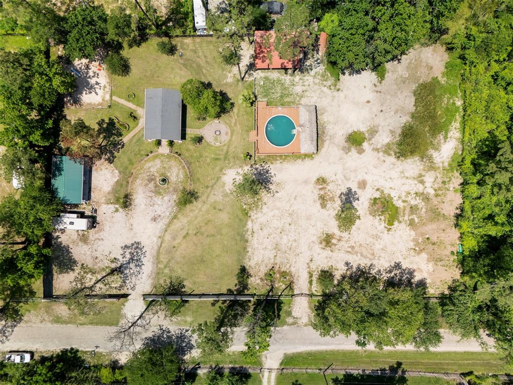 1302 Cherry Ln Ln, Crosby, Texas image 6