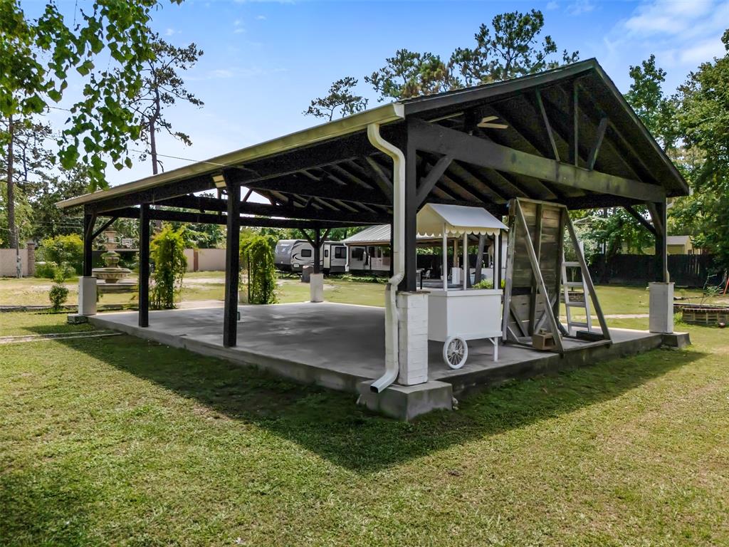 1302 Cherry Ln Ln, Crosby, Texas image 27