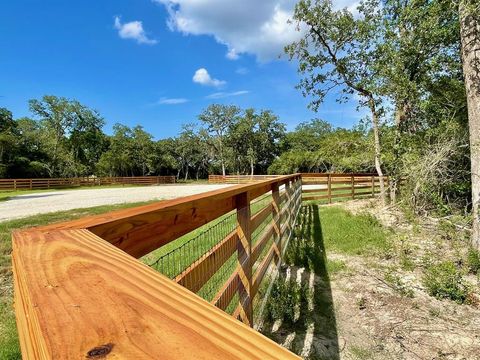 Photo of 9211 Stetson Drive, Normangee, TX 77871 (MLS # 29466590) Photo of 9211 Stetson Drive, Normangee, TX 77871 (MLS # 29466590)