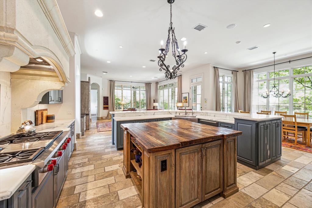 4904 Laurel Street, Bellaire, Texas image 10