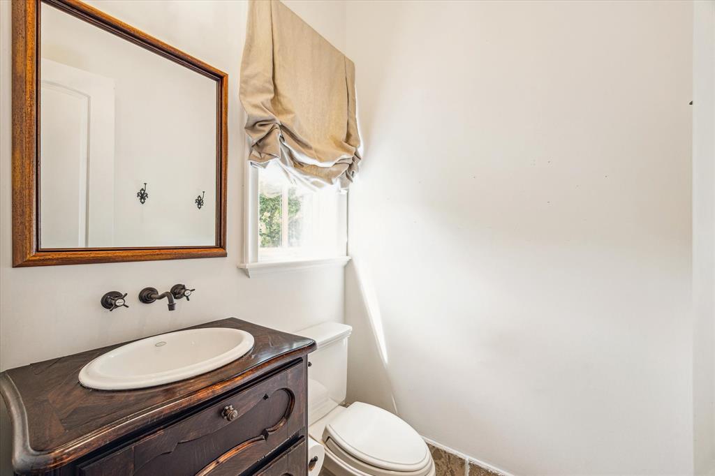 4904 Laurel Street, Bellaire, Texas image 13